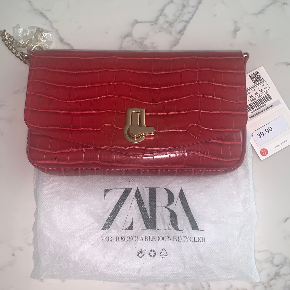 🔴SOLD🔴BRAND NEW ZARA CLUTCH